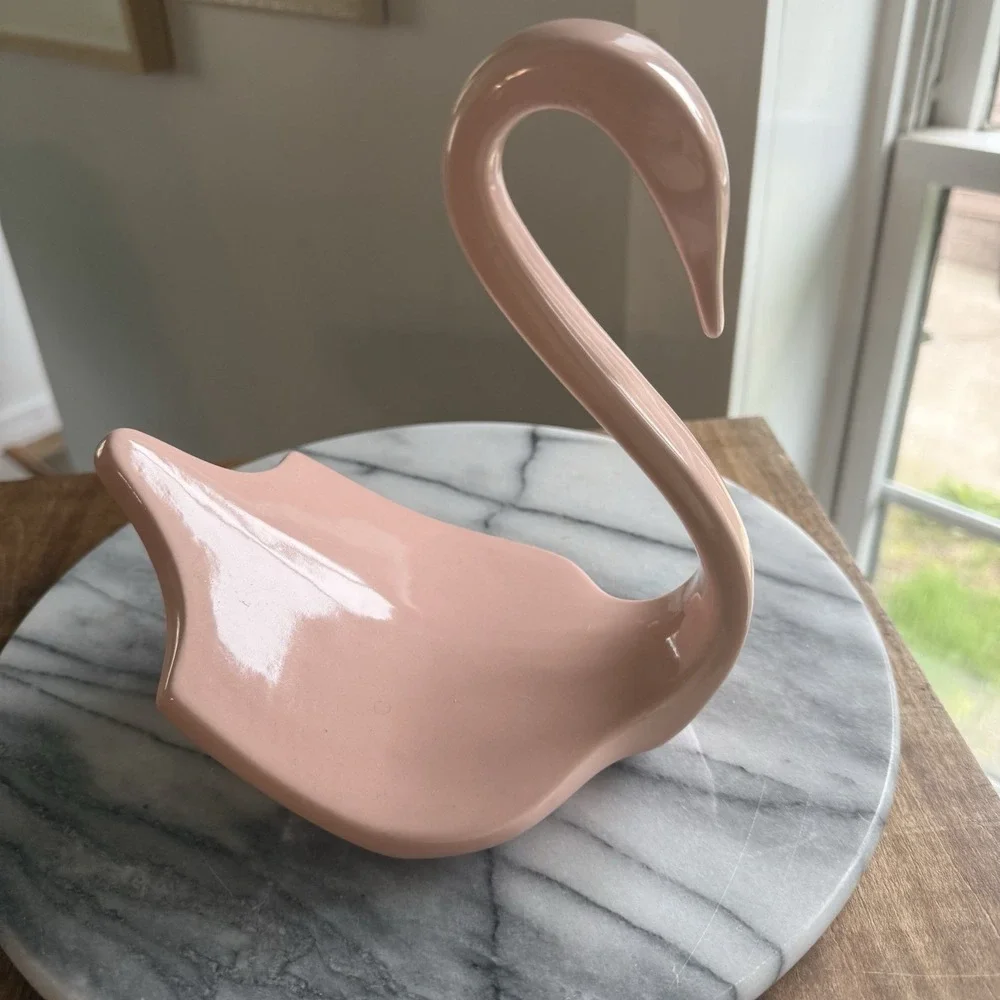 Swan Towel Holder Nova Designs VTG Peach Ceramic Original Label Granny Core